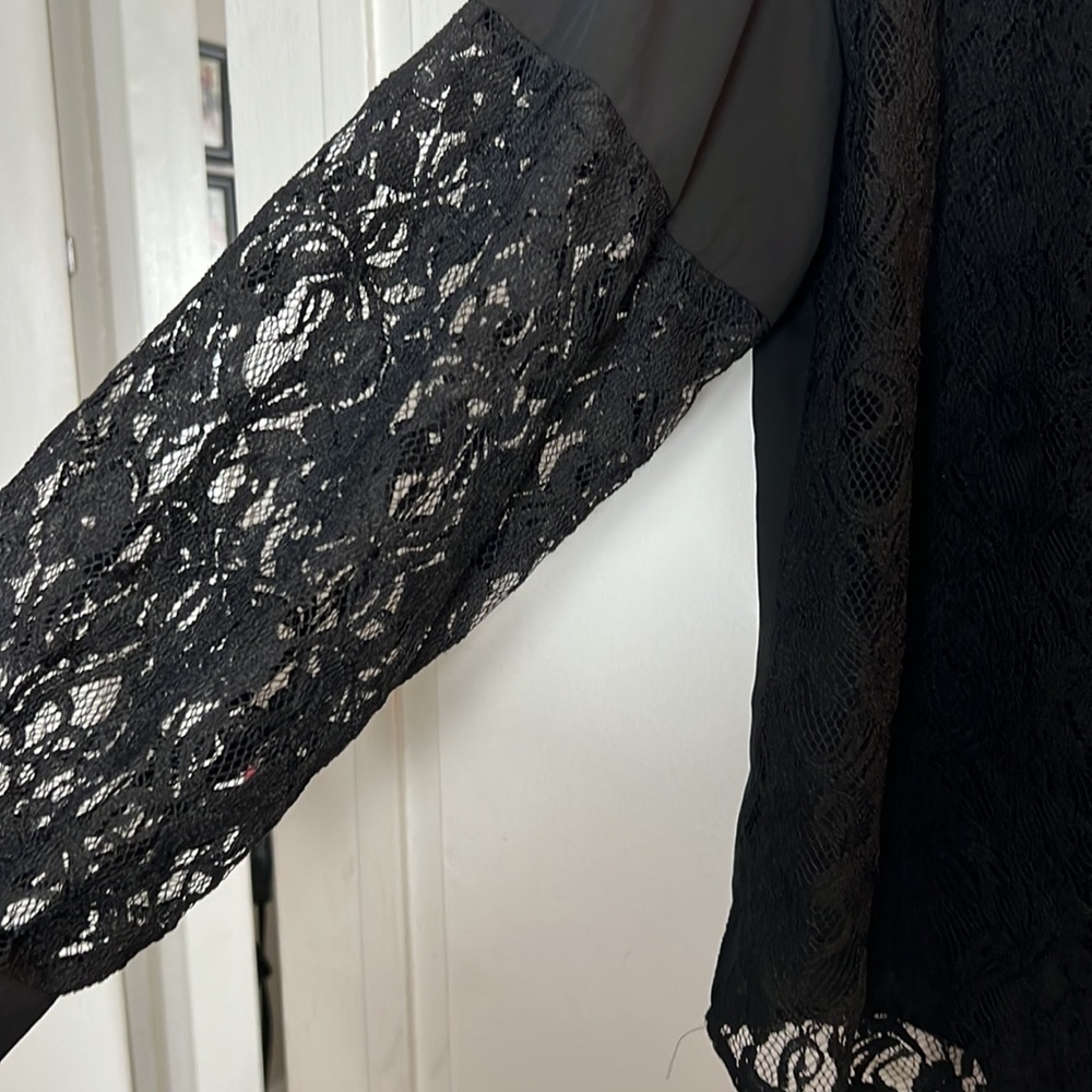 Lace Blouse - Picture 2 of 7